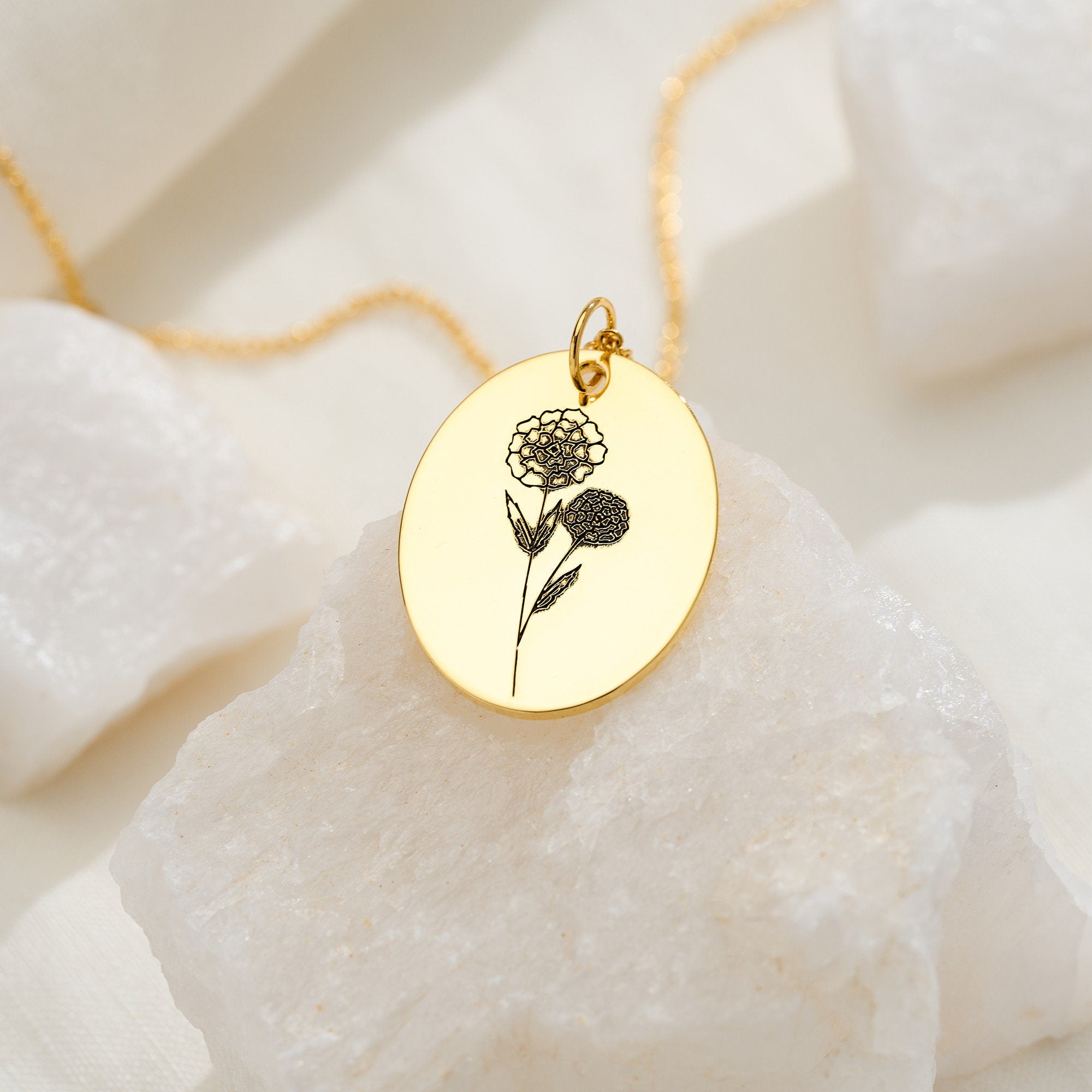 Engraved Floral Pendent Necklace
