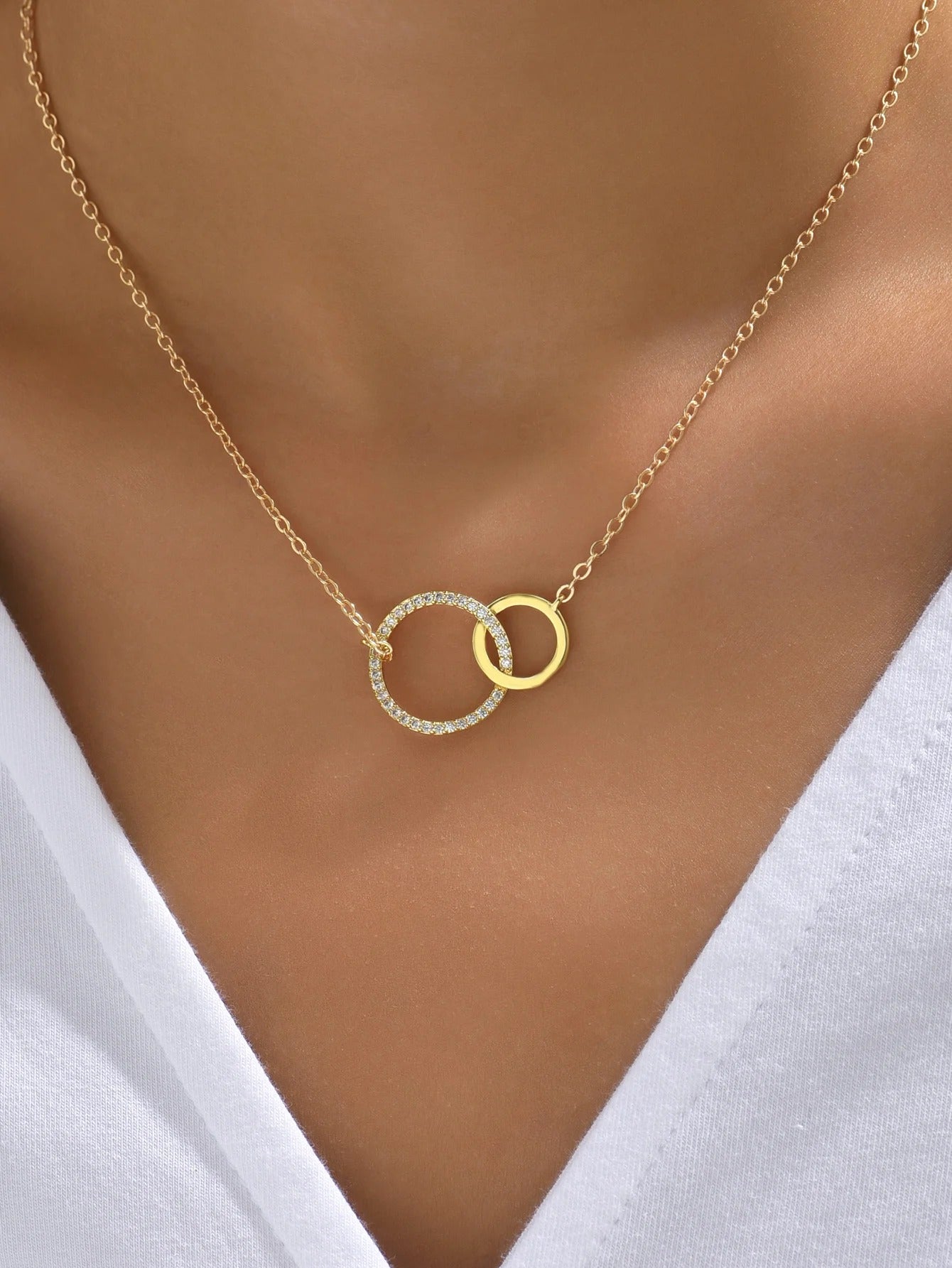 Minimalist Double Circle Pendant 18K Necklace